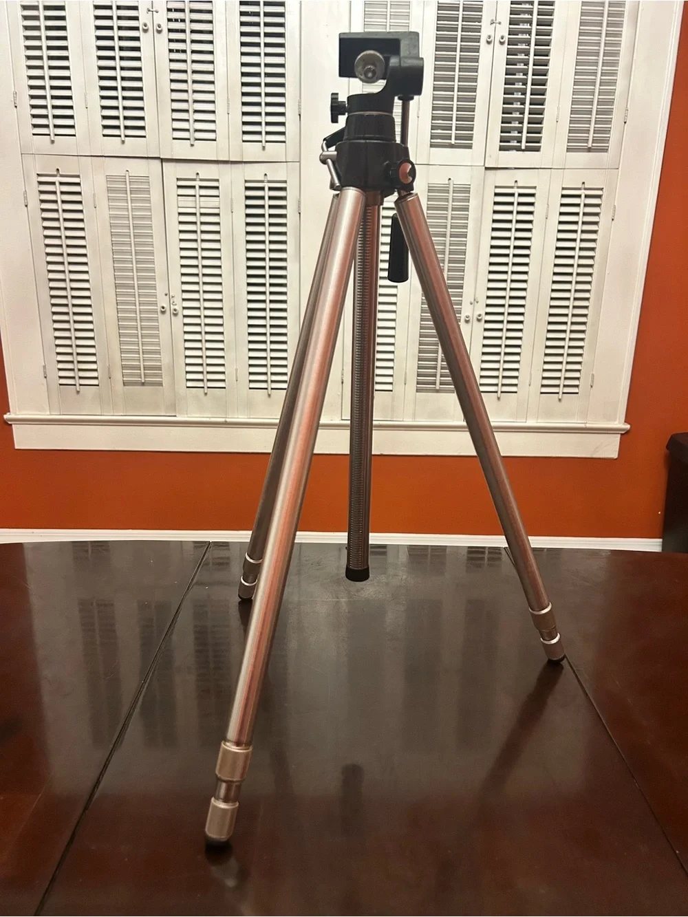Vintage Sears TLS 1000 MX 35mm SLR Film Camera w/ 55mm Lens, Case, Flash, Tripod